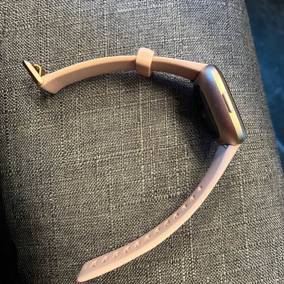 PINK FitBit Tracker -used - Picture 2 of 5